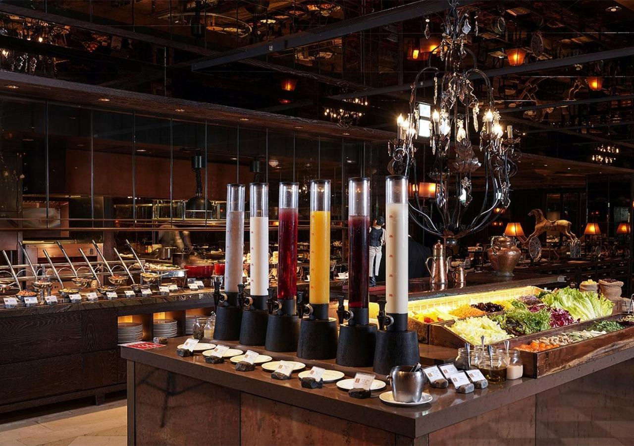Palais De Chine Hotel Taipei Dış mekan fotoğraf A juice bar