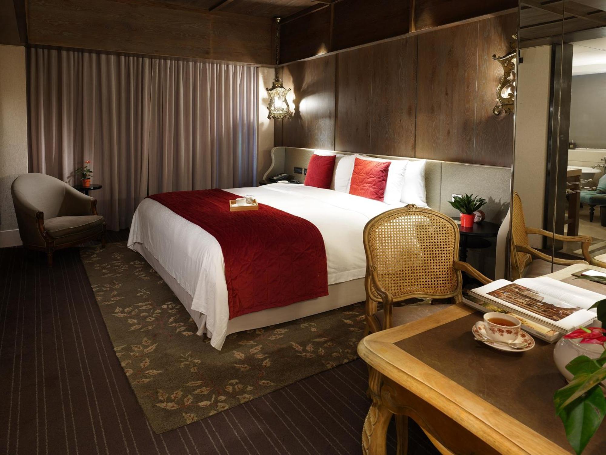 Palais De Chine Hotel Taipei Dış mekan fotoğraf A room at the hotel