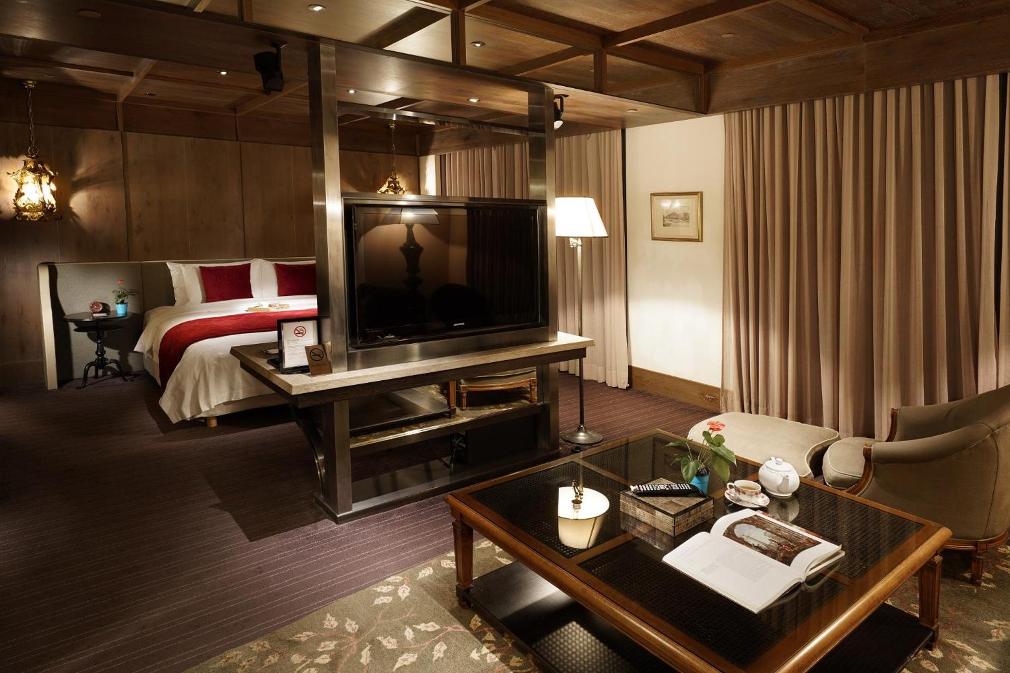 Palais De Chine Hotel Taipei Dış mekan fotoğraf A suite at The Oberoi, Mumbai
