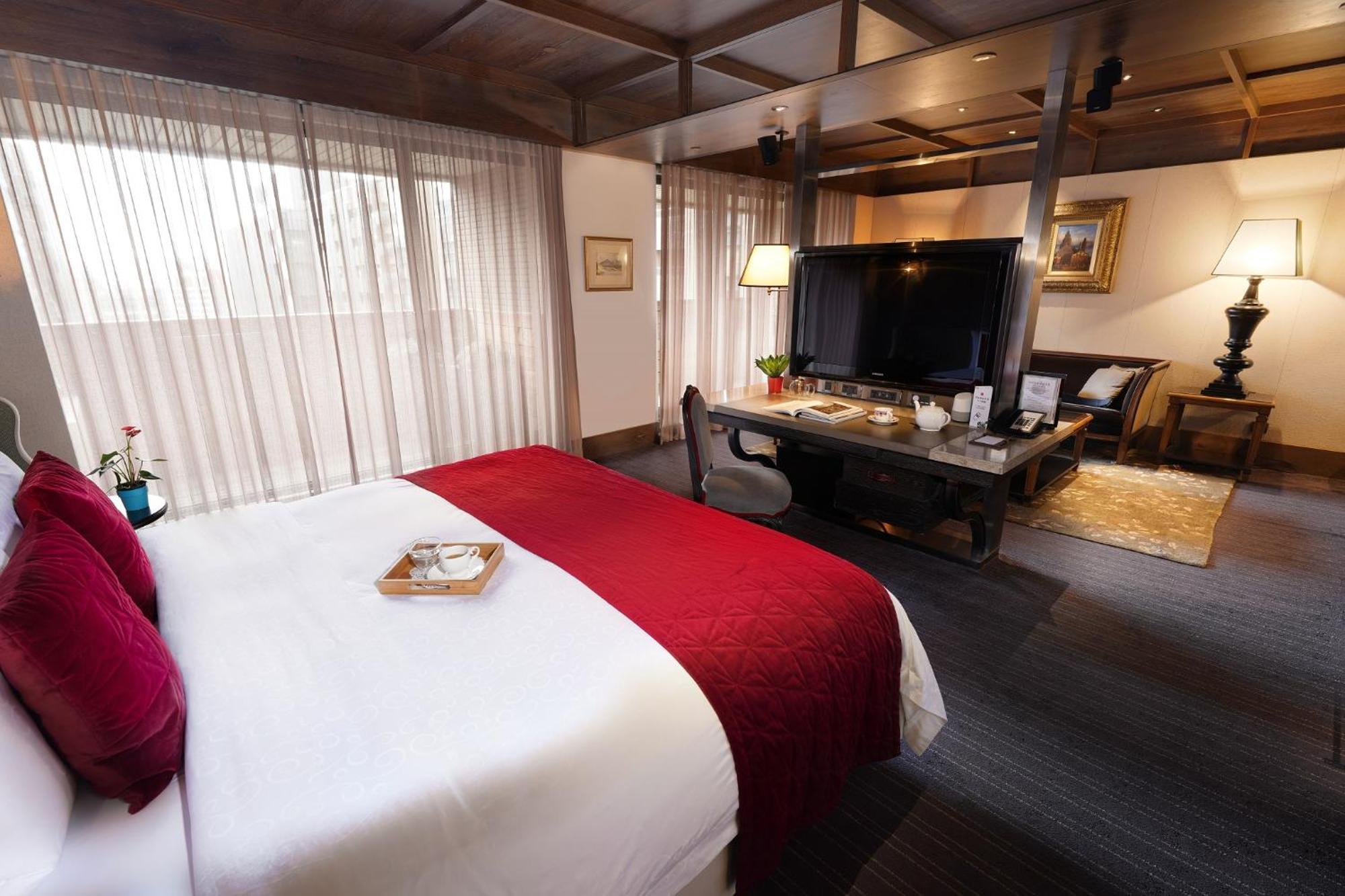 Palais De Chine Hotel Taipei Dış mekan fotoğraf A room at the hotel