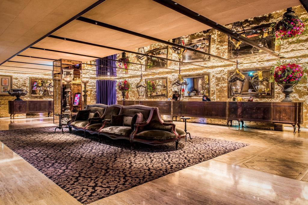 Palais De Chine Hotel Taipei Dış mekan fotoğraf The lobby of the hotel